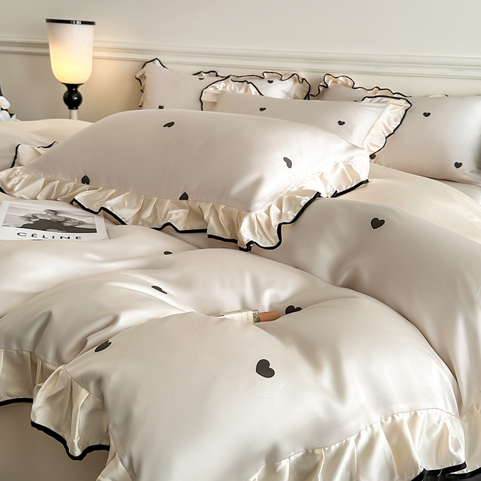 91家纺网 家纺一手货源 找家纺 置顶家纺 2025新款初心蝴蝶结水洗天丝印花四件套 初心-奶昔白