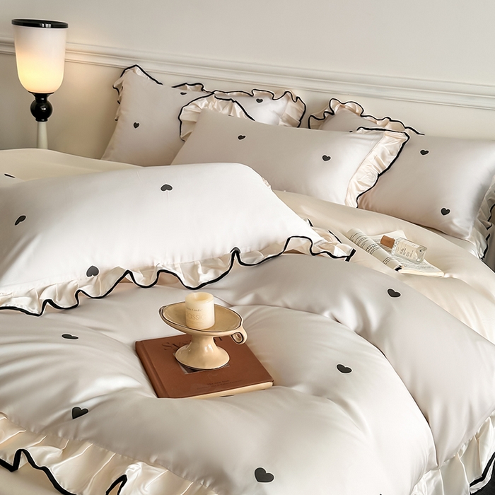 91家纺网 家纺一手货源 找家纺 置顶家纺 2025新款初心蝴蝶结水洗天丝印花四件套 初心-奶昔白