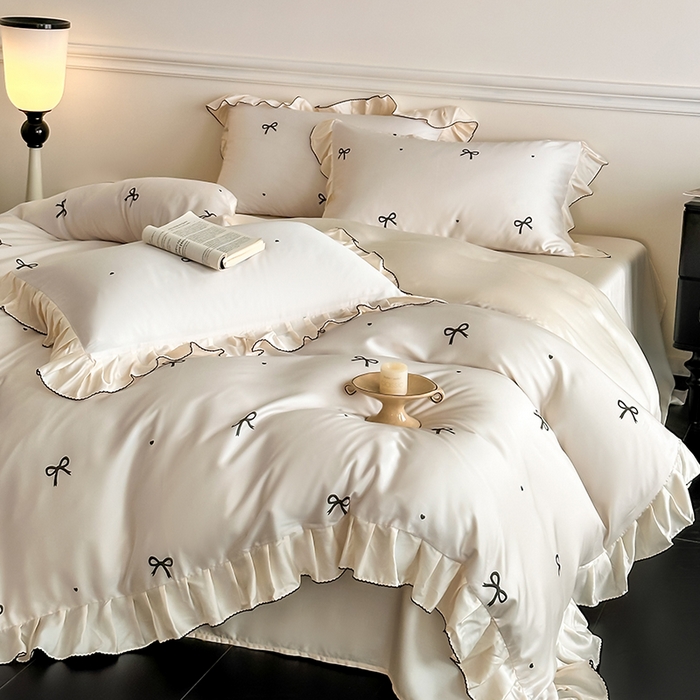 91家纺网 家纺一手货源 找家纺 置顶家纺 2025新款初心蝴蝶结水洗天丝印花四件套 蝴蝶结-奶白