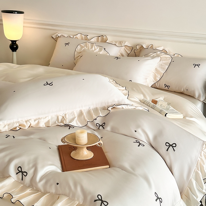 91家纺网 家纺一手货源 找家纺 置顶家纺 2025新款初心蝴蝶结水洗天丝印花四件套 蝴蝶结-奶白