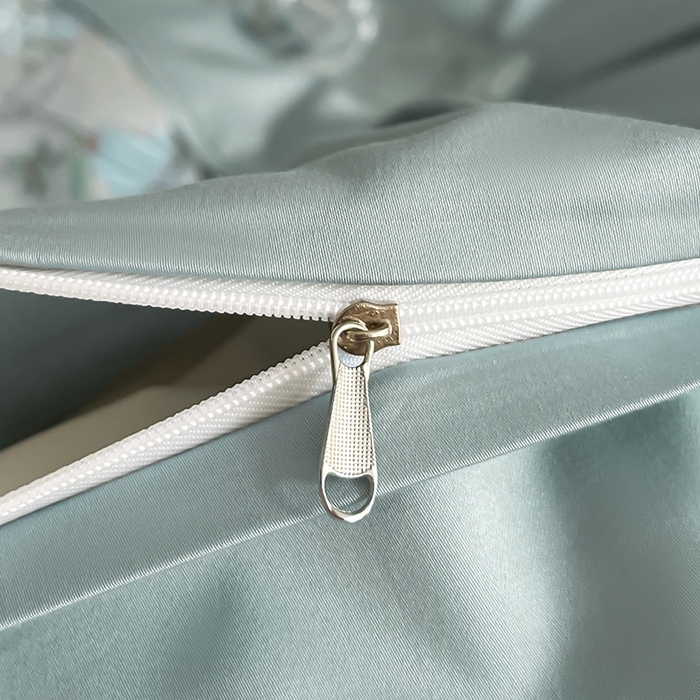 91家纺网 家纺一手货源 找家纺 置顶家纺 2025新款国色天香新中式全棉刺绣拼接四件套 幸禾-月影蓝