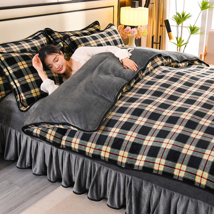 91家纺网 家纺一手货源 找家纺 2025新款高克重8斤金貂绒牛奶绒四件套 格缦