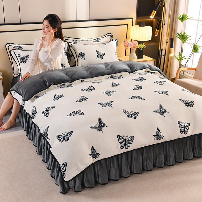 91家纺网 家纺一手货源 找家纺 2025新款高克重8斤金貂绒牛奶绒四件套 蝴蝶