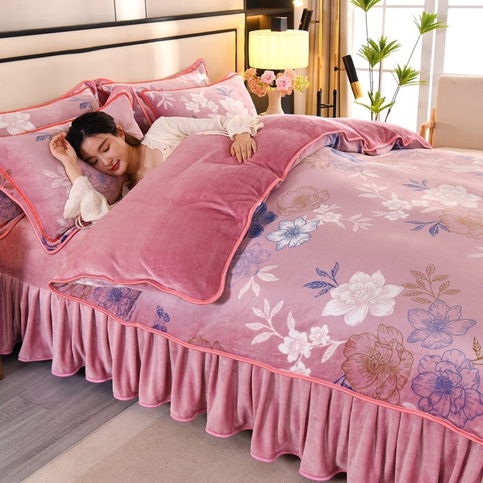 91家纺网 家纺一手货源 找家纺 2025新款高克重8斤金貂绒牛奶绒四件套 花香四溢-粉