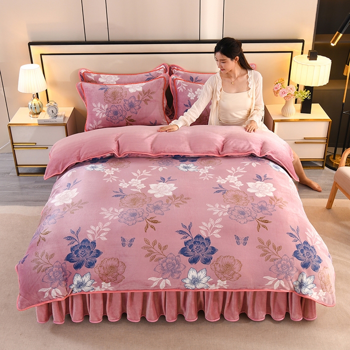 91家纺网 家纺一手货源 找家纺 2025新款高克重8斤金貂绒牛奶绒四件套 花香四溢-粉