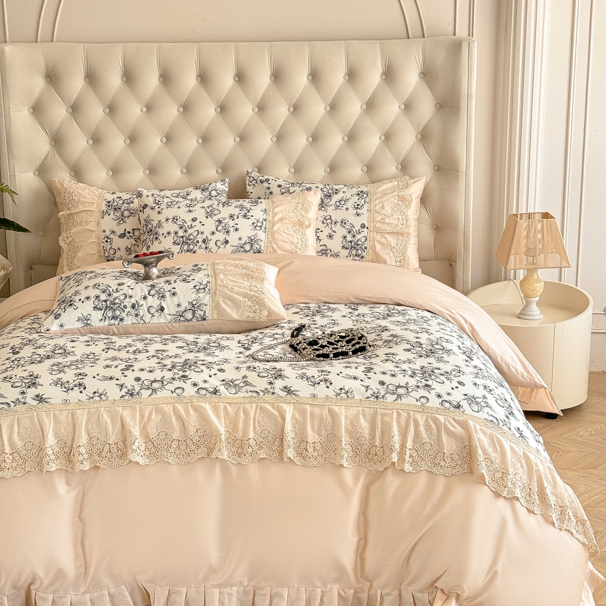 91家纺网 家纺一手货源 找家纺 （总）置顶家纺 2025秋冬新品法式亲肤花边拼接四件套