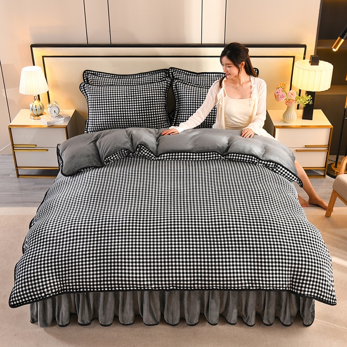 91家纺网 家纺一手货源 找家纺 2025新款高克重8斤金貂绒牛奶绒四件套 小格-黑