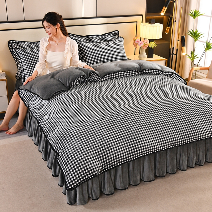 91家纺网 家纺一手货源 找家纺 2025新款高克重8斤金貂绒牛奶绒四件套 小格-黑