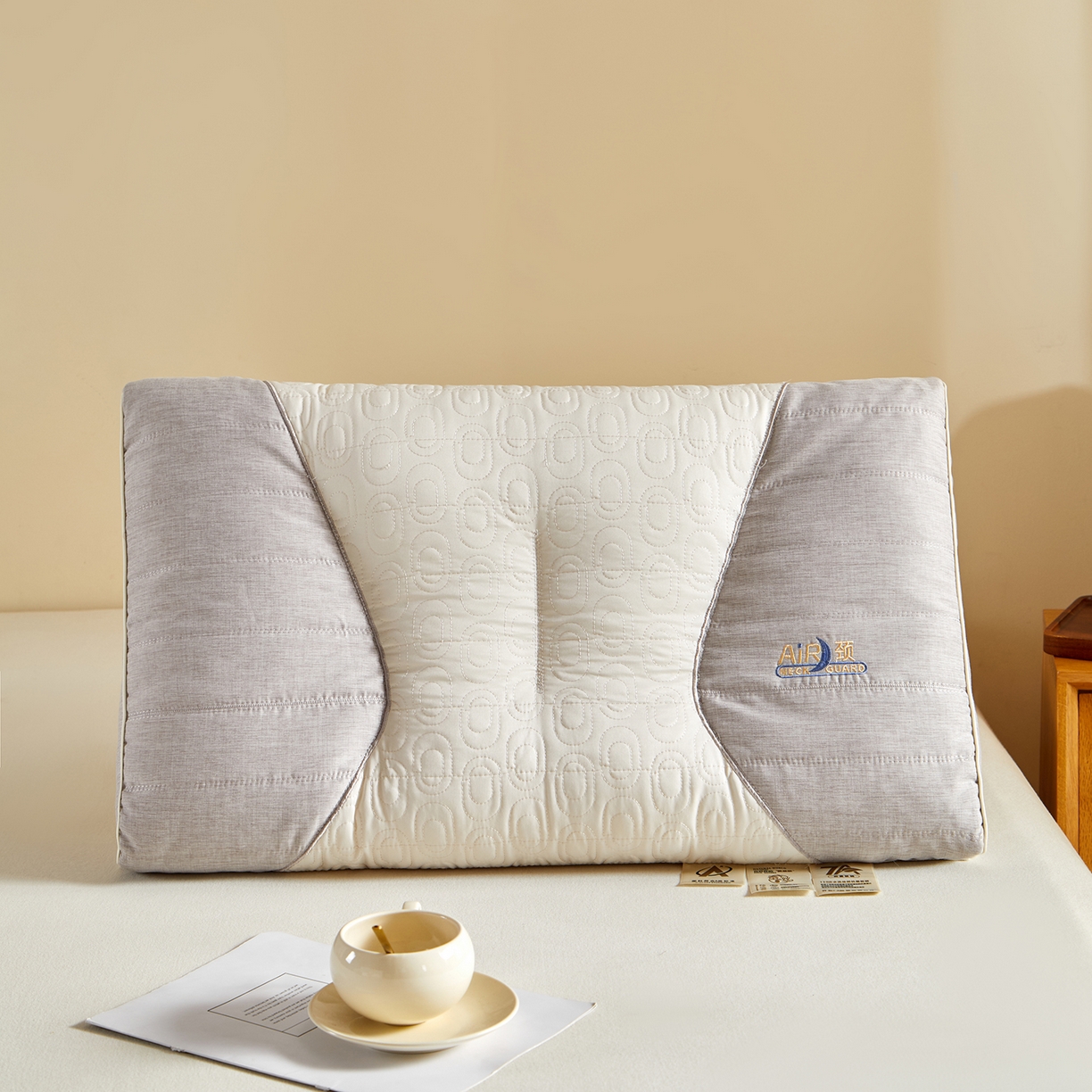 91家纺网 家纺一手货源 找家纺 （总）鼎晟纺 2025新款针织蚕丝护颈云朵枕学生枕头成人枕芯 枕头枕芯-风格二