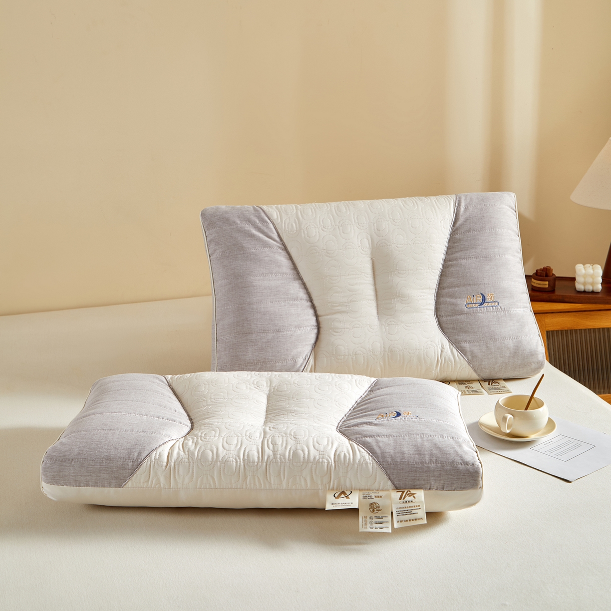 91家纺网 家纺一手货源 找家纺 （总）鼎晟纺 2025新款针织蚕丝护颈云朵枕学生枕头成人枕芯 枕头枕芯-风格二