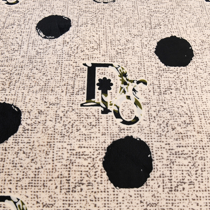 91家纺网 家纺一手货源 找家纺 2025新款高克重8斤金貂绒牛奶绒四件套 字母波点