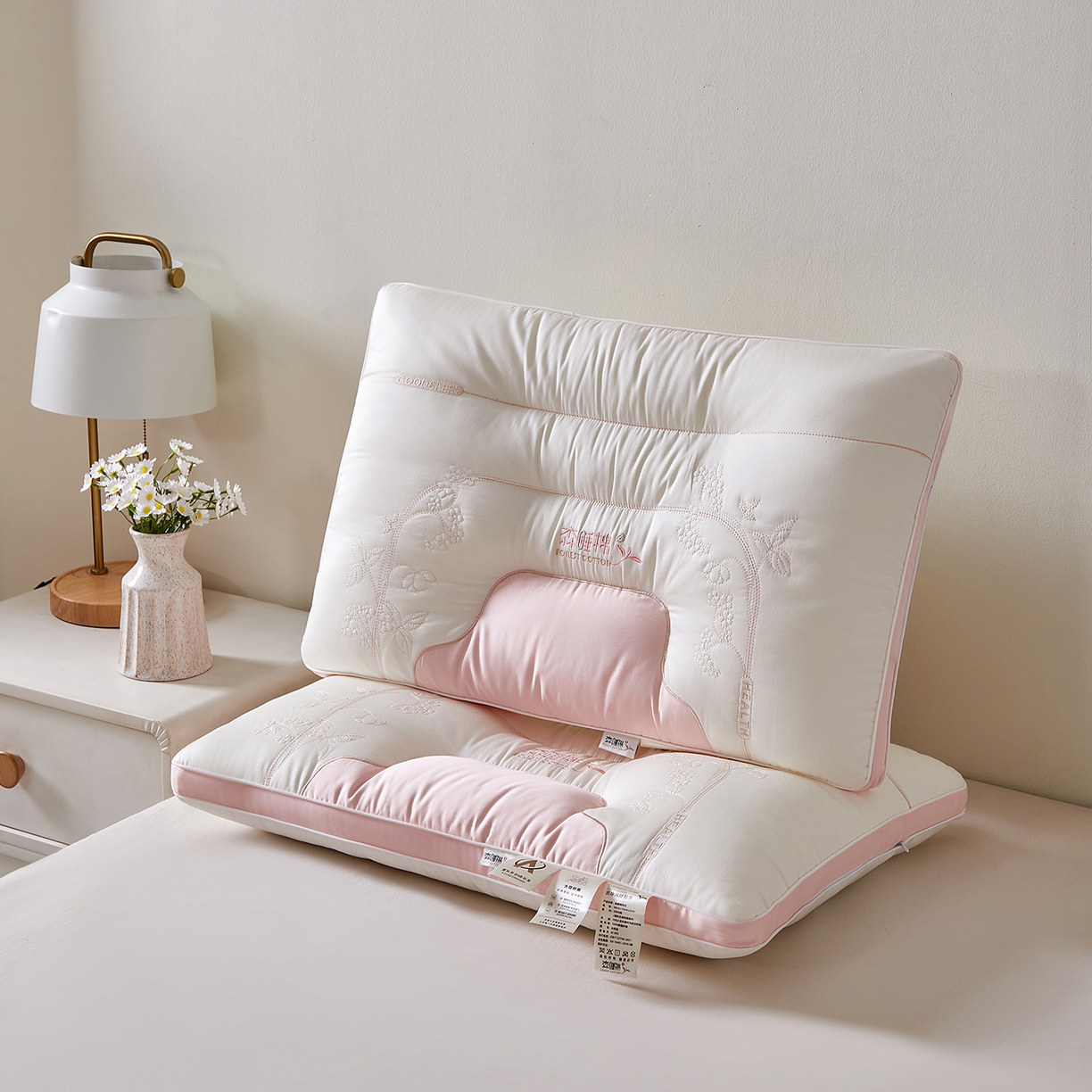 91家纺网 家纺一手货源 找家纺 （总）鼎晟纺 2025新款森睡棉云柔护颈枕学生枕头成人枕芯-风格二