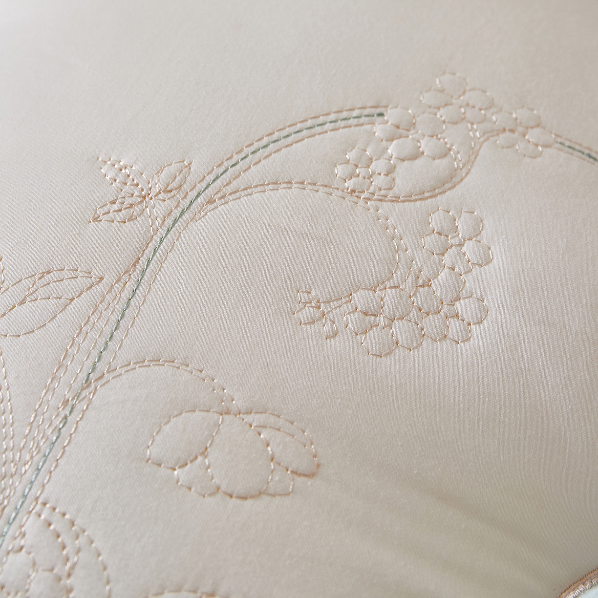 91家纺网 家纺一手货源 找家纺 （总）鼎晟纺 2025新款森睡棉云柔护颈枕学生枕头成人枕芯-风格二