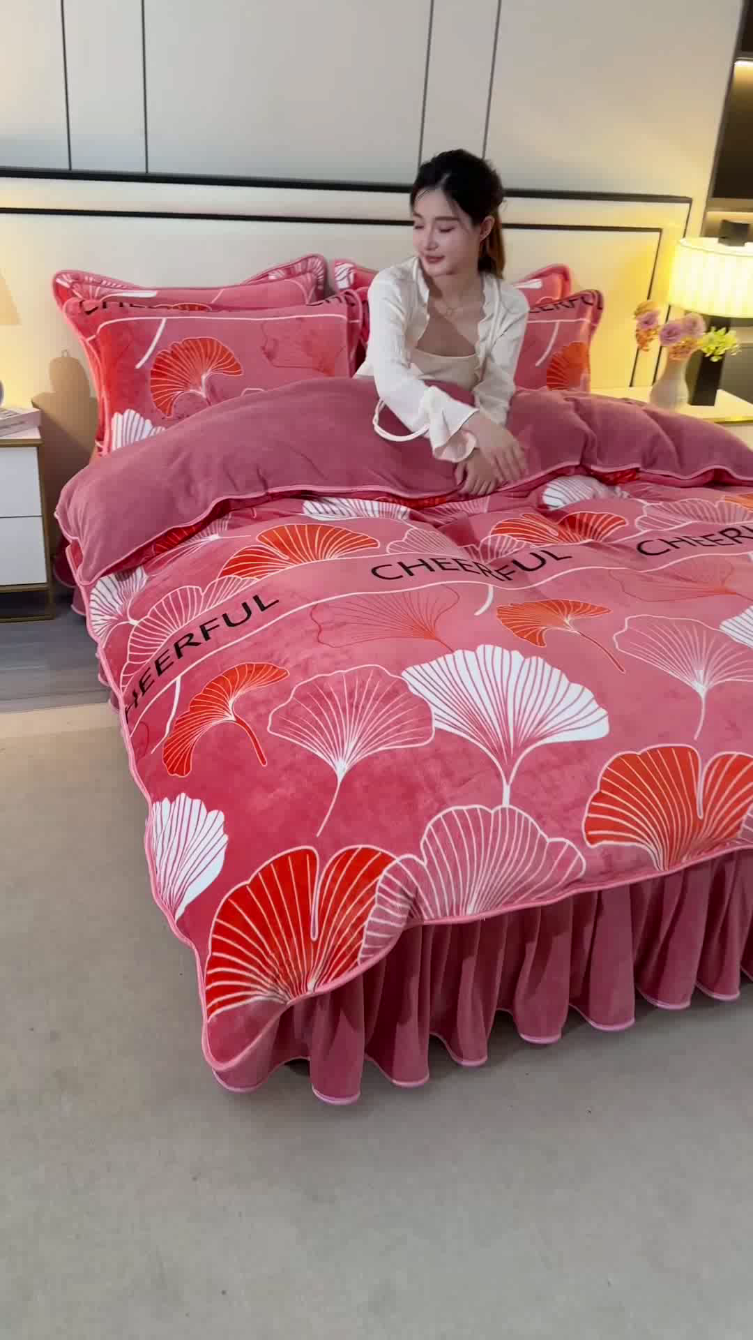 91家纺网 家纺一手货源 找家纺 2025新款高克重8斤金貂绒牛奶绒四件套 银杏叶-玉