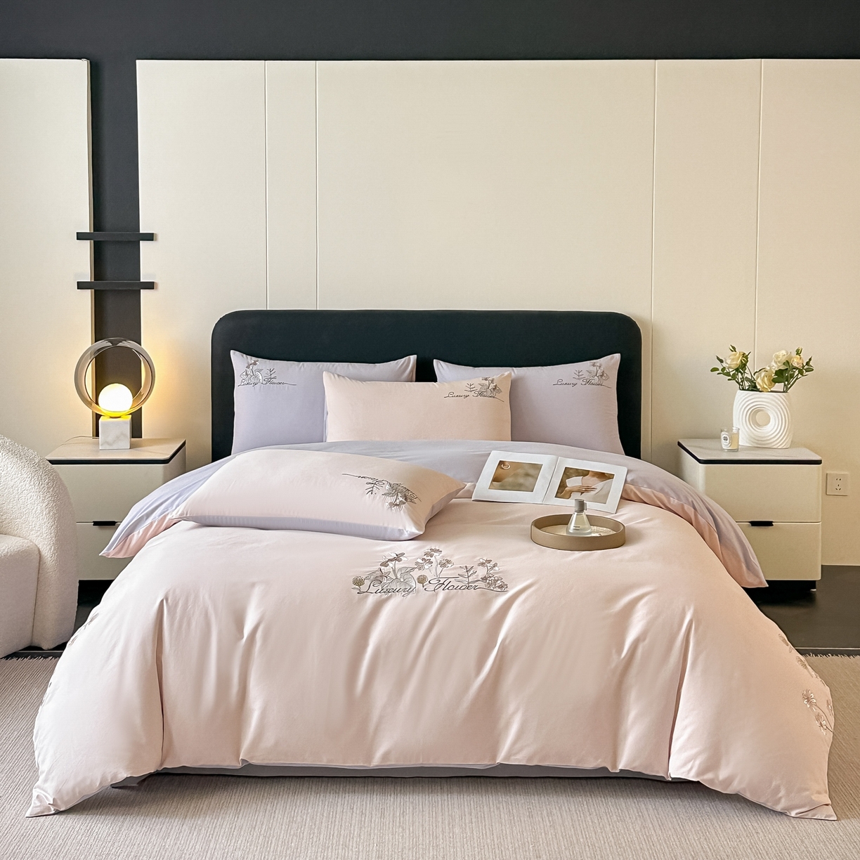 91家纺网 家纺一手货源 找家纺 博之洋婚庆 2025新款全棉纯棉长绒棉贡缎磨毛刺绣四件套不掉毛【高端礼盒】邂逅系列 杏灰色