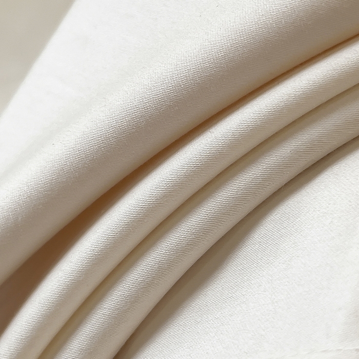 91家纺网 家纺一手货源 找家纺 置顶家纺 2025新款亲肤刺绣四件套-杏运 杏运-白+浅香槟