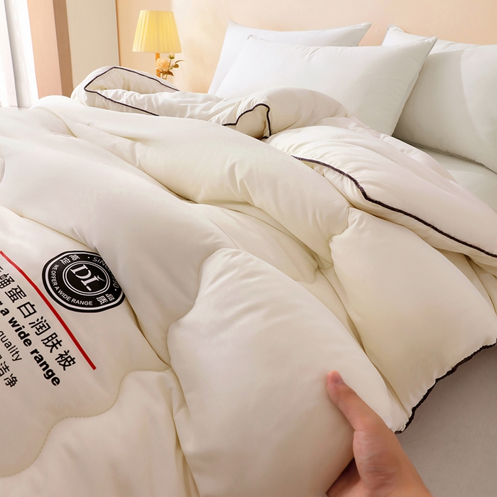 91家纺网 家纺一手货源 找家纺 优布加 2025新款蚕蛹蛋白润肤被 DL-米白