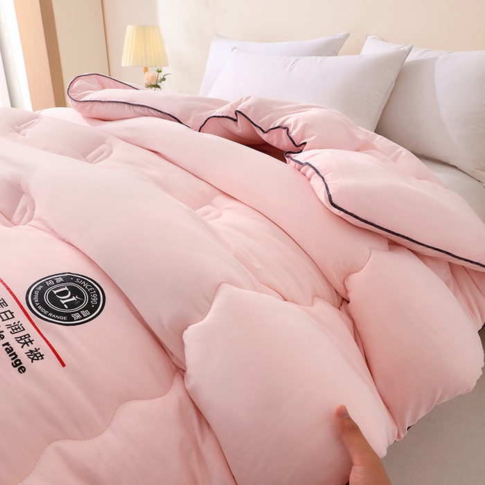 91家纺网 家纺一手货源 找家纺 优布加 2025新款蚕蛹蛋白润肤被 DL-粉色