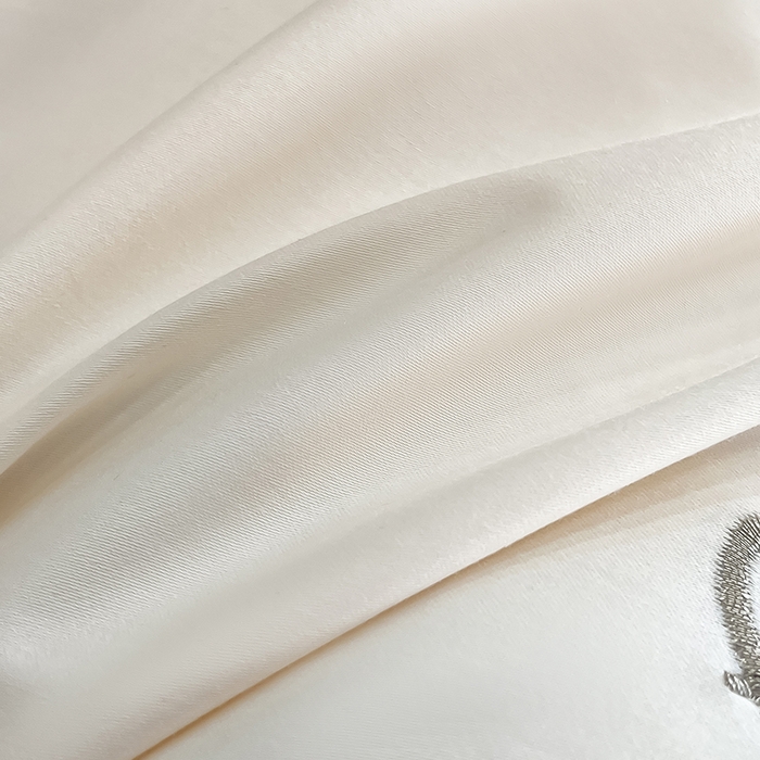 91家纺网 家纺一手货源 找家纺 置顶家纺 2025新款亲肤加厚磨毛刺绣四件套-花不尽 花不尽-白+香芋紫