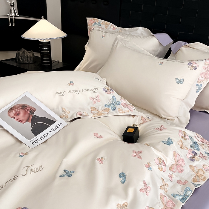 91家纺网 家纺一手货源 找家纺 置顶家纺 2025新款亲肤加厚磨毛刺绣四件套-花不尽 花不尽-白+香芋紫