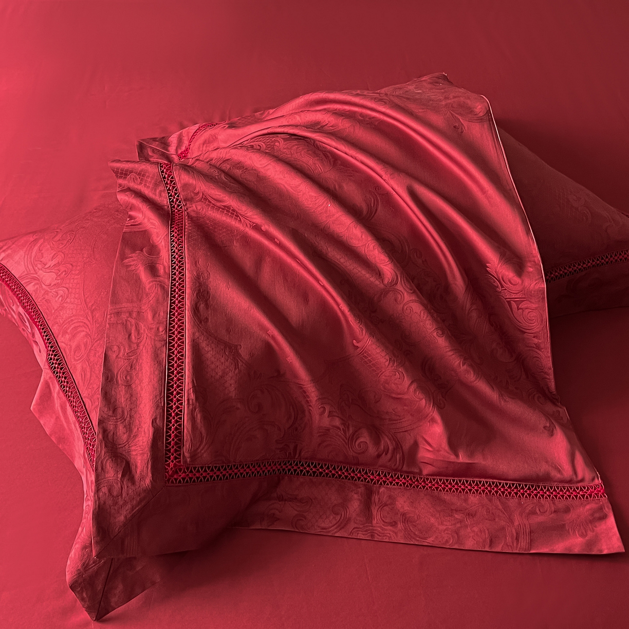 91家纺网 家纺一手货源 找家纺 置顶家纺 2025新款维纳斯系列亲肤提花四件套 维纳斯-酒红