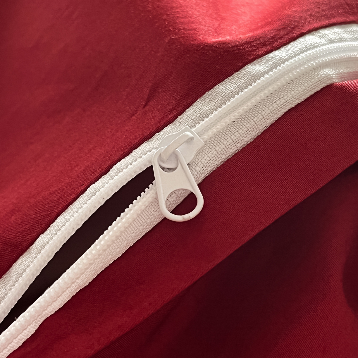 91家纺网 家纺一手货源 找家纺 置顶家纺 2025新款维纳斯系列亲肤提花四件套 维纳斯-酒红