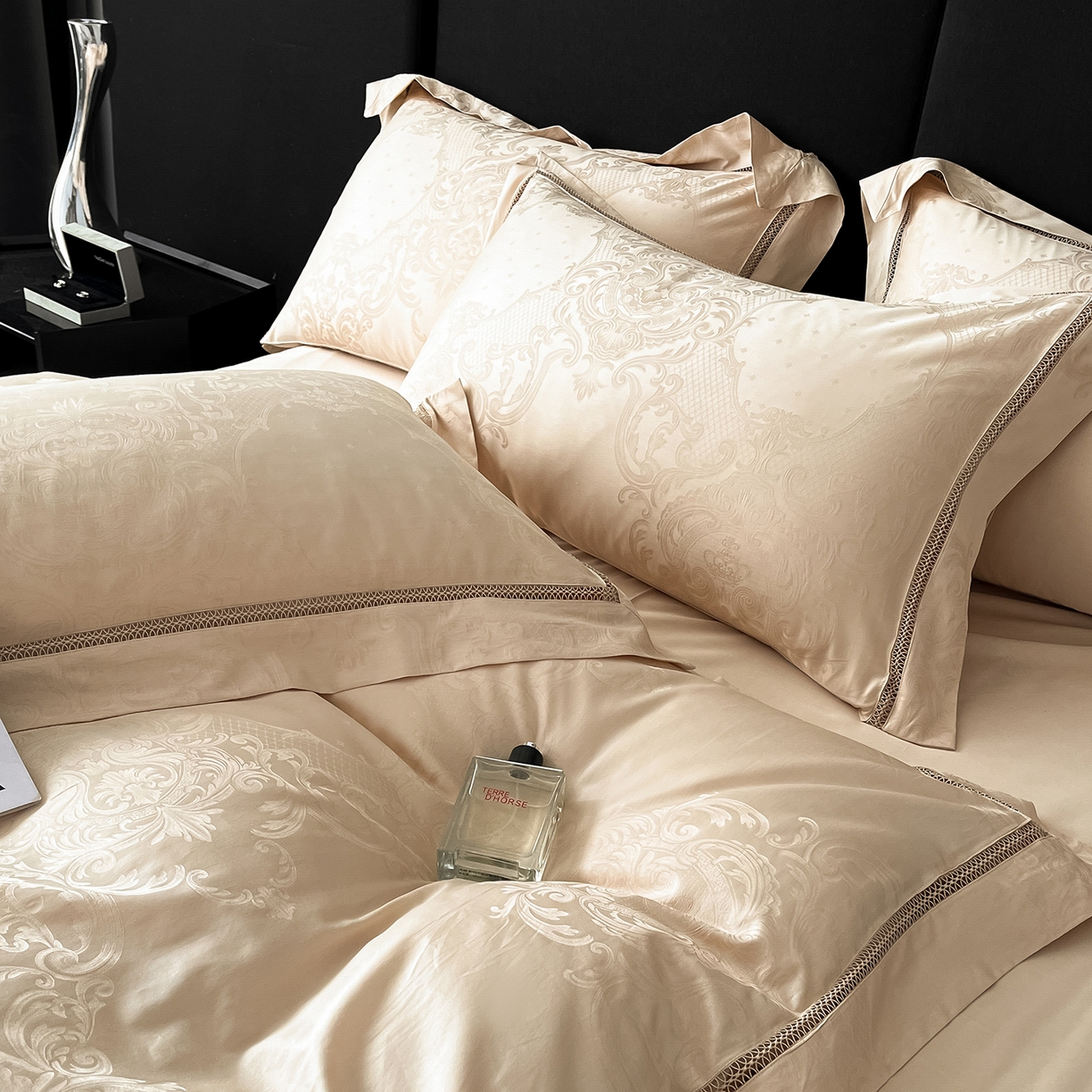 91家纺网 家纺一手货源 找家纺 置顶家纺 2025新款维纳斯系列亲肤提花四件套 维纳斯-浅香槟