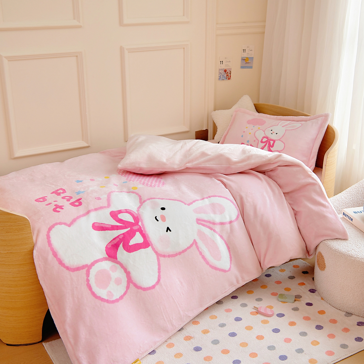 91家纺网 家纺一手货源 找家纺 梵赫 2025新款加厚大版原创数码印花幼儿园儿童枕套 可爱大耳兔