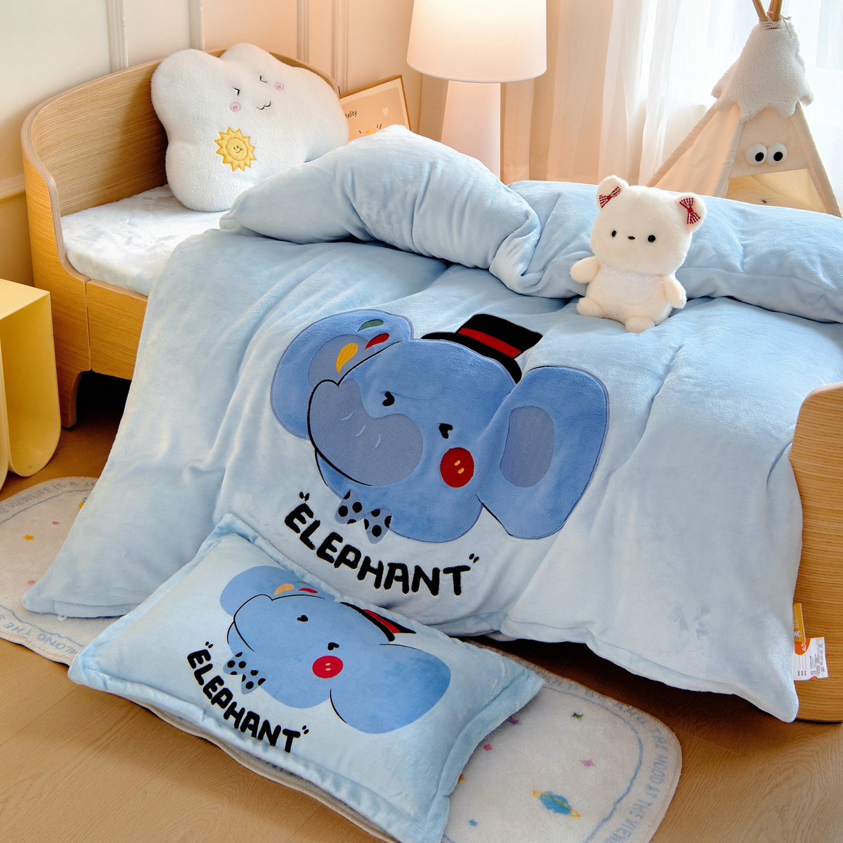 91家纺网 家纺一手货源 找家纺 梵赫 2025新款加厚大版原创数码印花幼儿园儿童枕套 大象先生