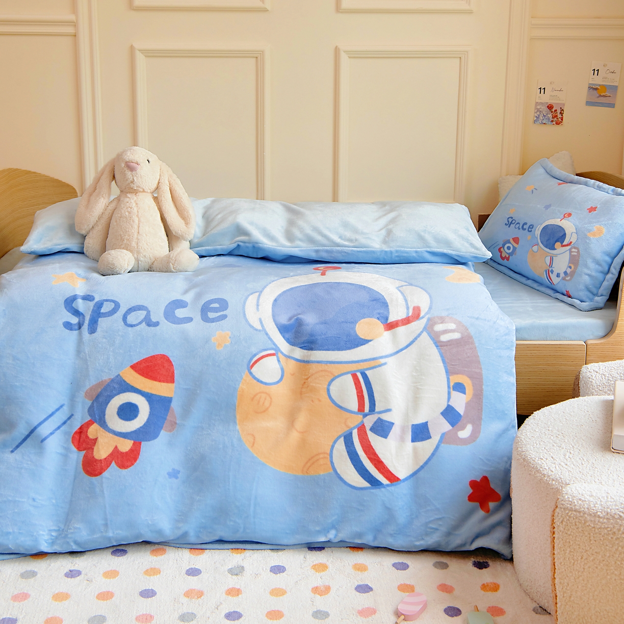 91家纺网 家纺一手货源 找家纺 梵赫 2025新款加厚大版原创数码印花幼儿园儿童枕套 探索宇宙