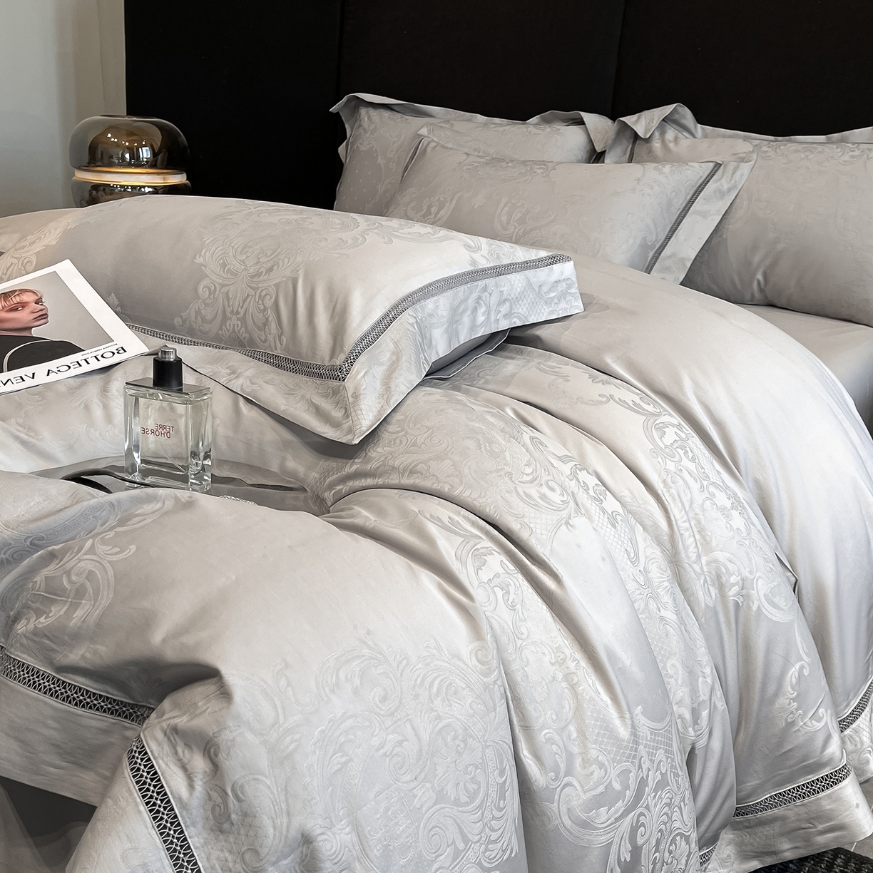 91家纺网 家纺一手货源 找家纺 置顶家纺 2025新款维纳斯系列亲肤提花四件套 维纳斯-山灰