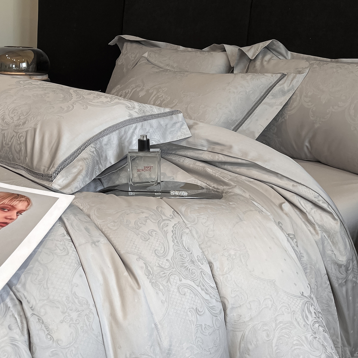 91家纺网 家纺一手货源 找家纺 置顶家纺 2025新款维纳斯系列亲肤提花四件套 维纳斯-山灰