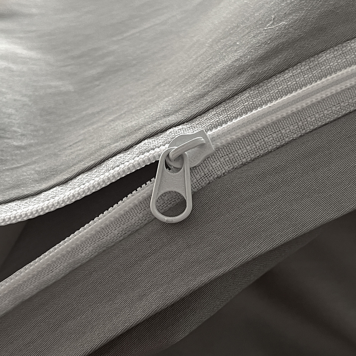 91家纺网 家纺一手货源 找家纺 置顶家纺 2025新款维纳斯系列亲肤提花四件套 维纳斯-高级灰