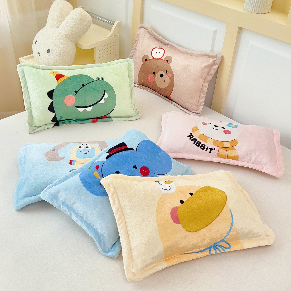 梵赫 2025新款加厚大版原创数码印花幼儿园儿童枕套 组合