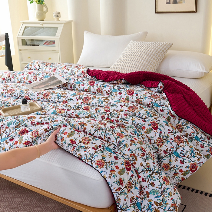 91家纺网 家纺一手货源 找家纺 小鱼儿家纺 2025新款全棉豆豆被冬被被子 花轿百媚-红