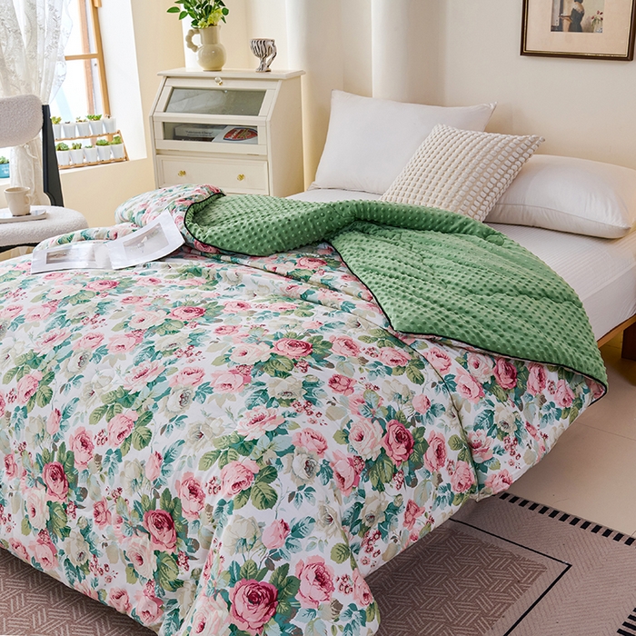 91家纺网 家纺一手货源 找家纺 小鱼儿家纺 2025新款全棉豆豆被冬被被子 浪漫花舞