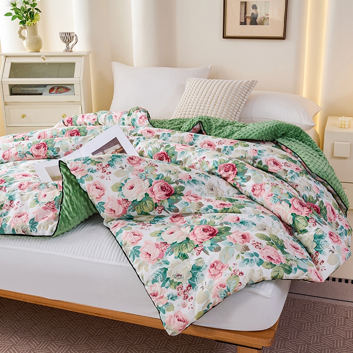 91家纺网 家纺一手货源 找家纺 小鱼儿家纺 2025新款全棉豆豆被冬被被子 浪漫花舞