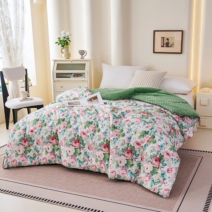 91家纺网 家纺一手货源 找家纺 小鱼儿家纺 2025新款全棉豆豆被冬被被子 浪漫花舞