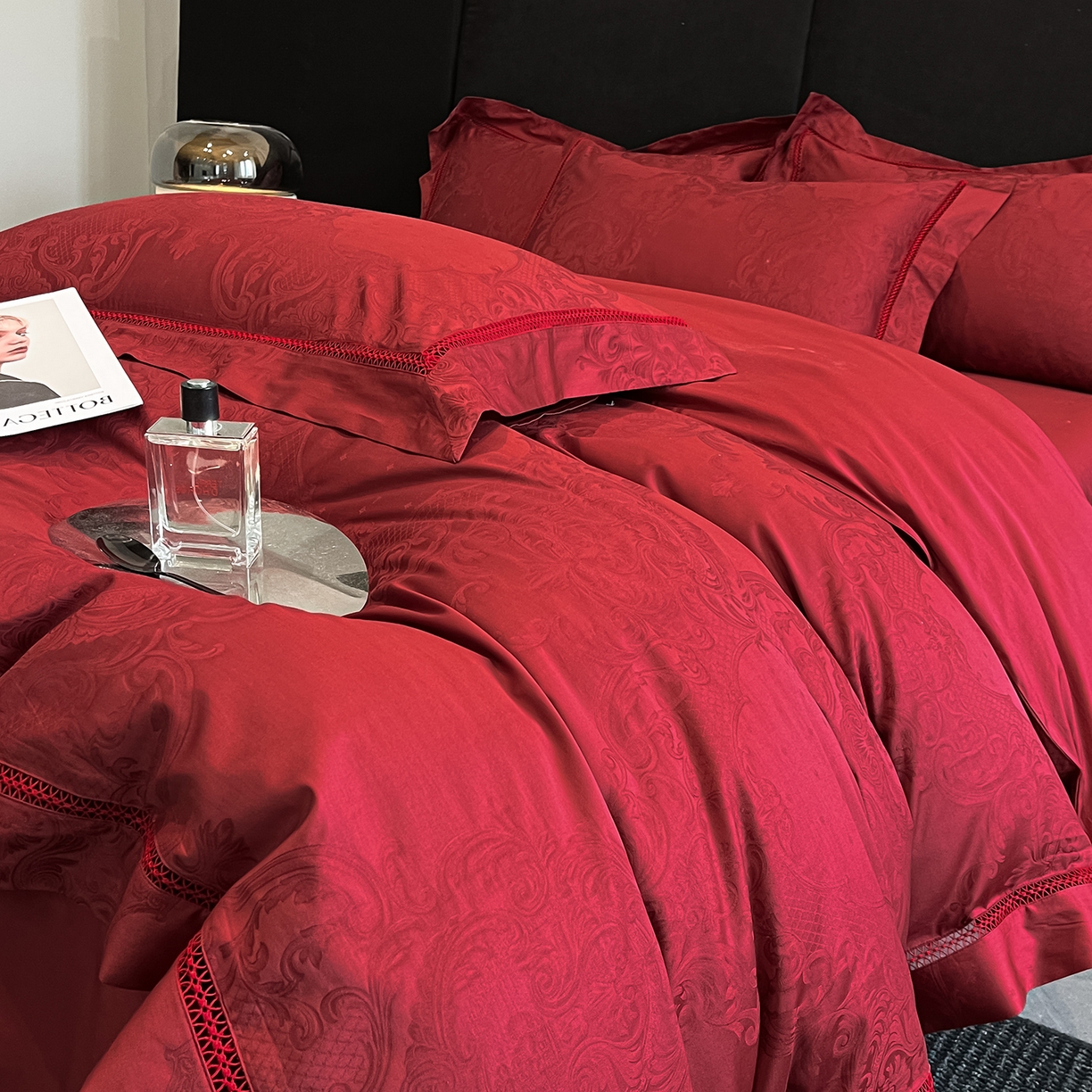 91家纺网 家纺一手货源 找家纺 置顶家纺 2025新款维纳斯系列亲肤提花四件套 维纳斯-酒红