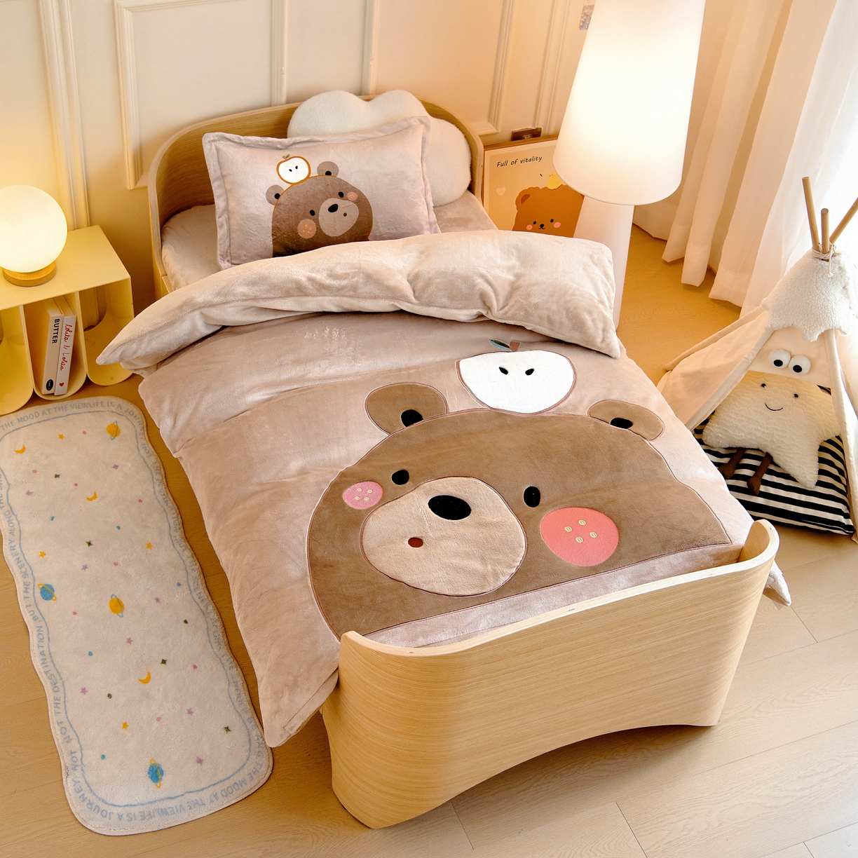 91家纺网 家纺一手货源 找家纺 梵赫 2025新款加厚大版原创数码印花幼儿园儿童枕套 巧克力熊