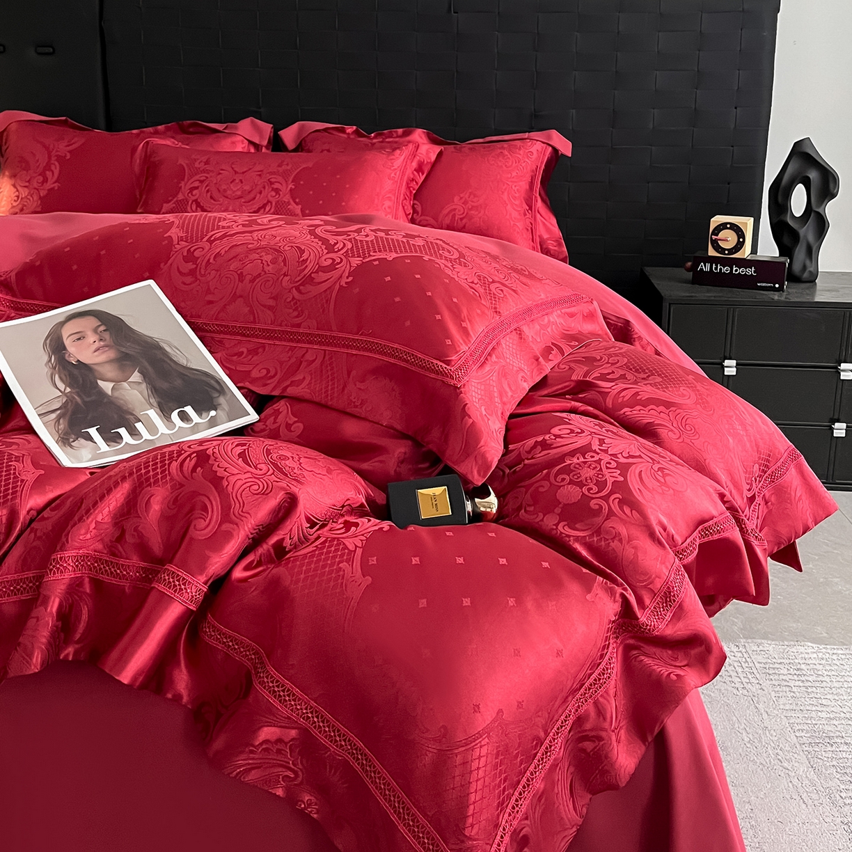 91家纺网 家纺一手货源 找家纺 置顶家纺 2025新款维纳斯系列亲肤提花四件套-实拍 维纳斯-温馨红