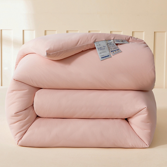 91家纺网 家纺一手货源 找家纺 栩裕纺织 2025新款A类婴儿绒肌肤被baby熊系列四季款被芯 baby熊-粉