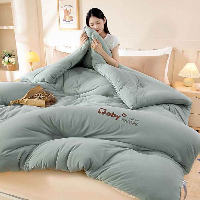 91家纺网 家纺一手货源 找家纺 栩裕纺织 2025新款A类婴儿绒肌肤被baby熊系列四季款被芯 baby熊-绿