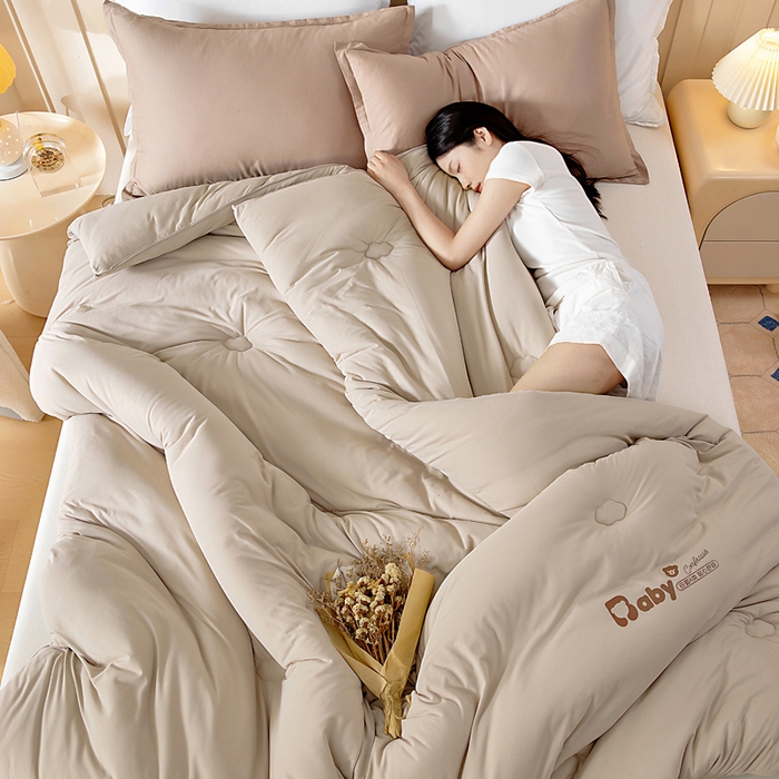 91家纺网 家纺一手货源 找家纺 栩裕纺织 2025新款A类婴儿绒肌肤被baby熊系列四季款被芯 baby熊-驼色