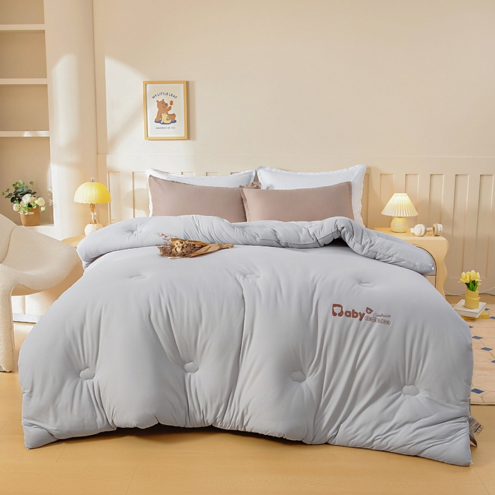 91家纺网 家纺一手货源 找家纺 栩裕纺织 2025新款A类婴儿绒肌肤被baby熊系列四季款被芯 baby熊-灰