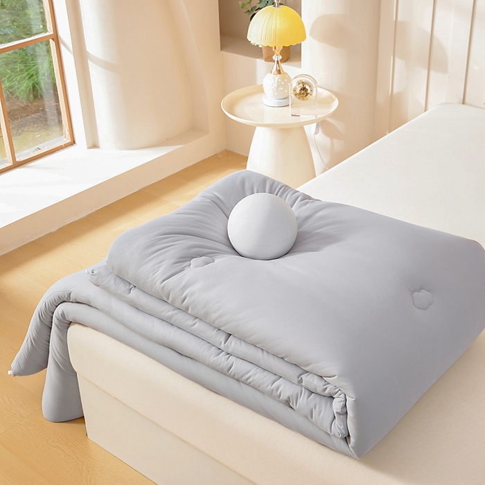 91家纺网 家纺一手货源 找家纺 栩裕纺织 2025新款A类婴儿绒肌肤被baby熊系列四季款被芯 baby熊-灰