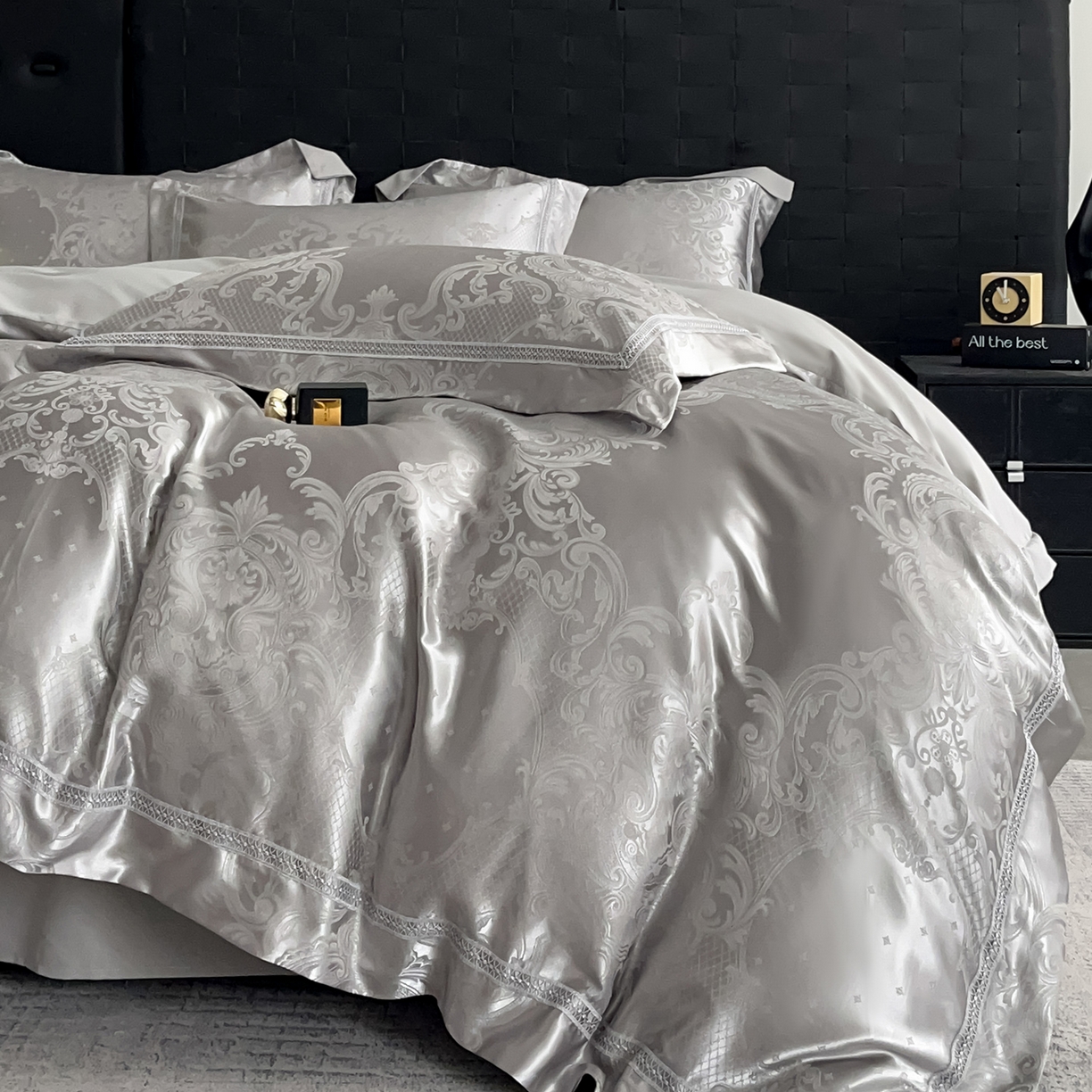 91家纺网 家纺一手货源 找家纺 置顶家纺 2025新款维纳斯系列亲肤提花四件套-实拍 维纳斯-高级灰