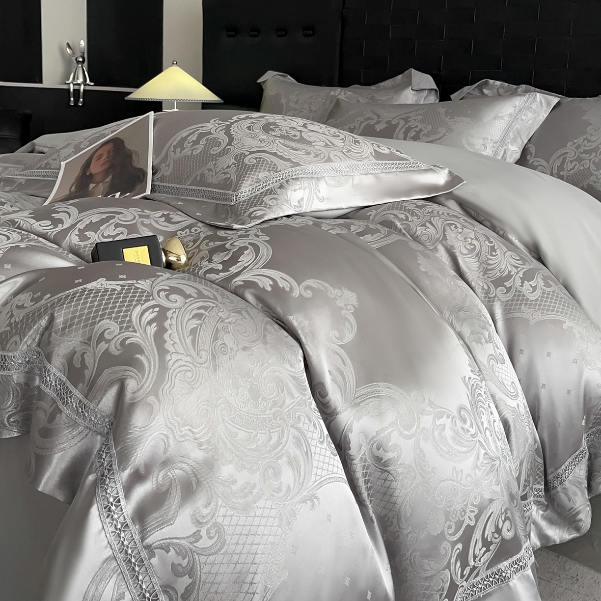 91家纺网 家纺一手货源 找家纺 置顶家纺 2025新款维纳斯系列亲肤提花四件套-实拍 维纳斯-高级灰