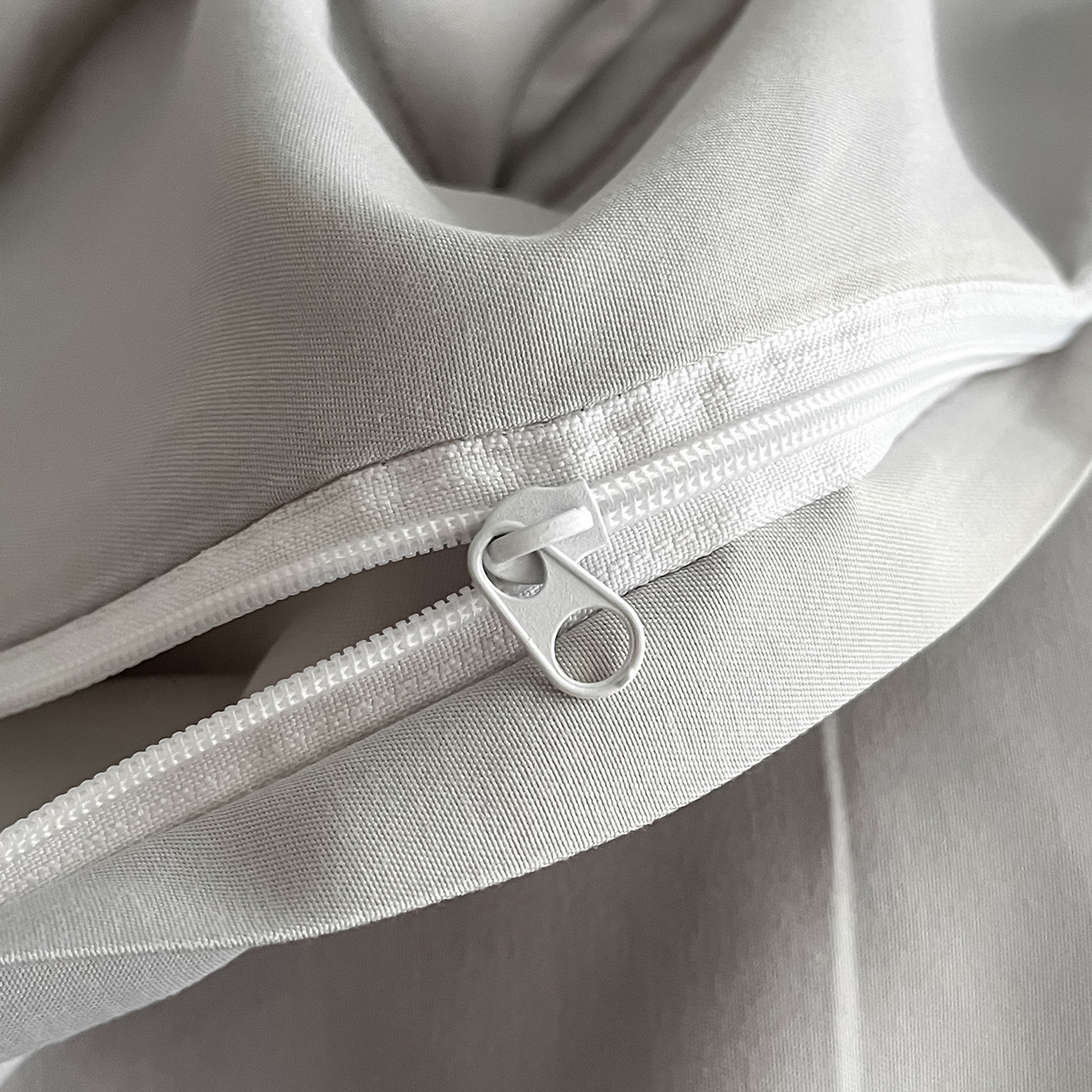 91家纺网 家纺一手货源 找家纺 置顶家纺 2025新款维纳斯系列亲肤提花四件套-实拍 维纳斯-山灰