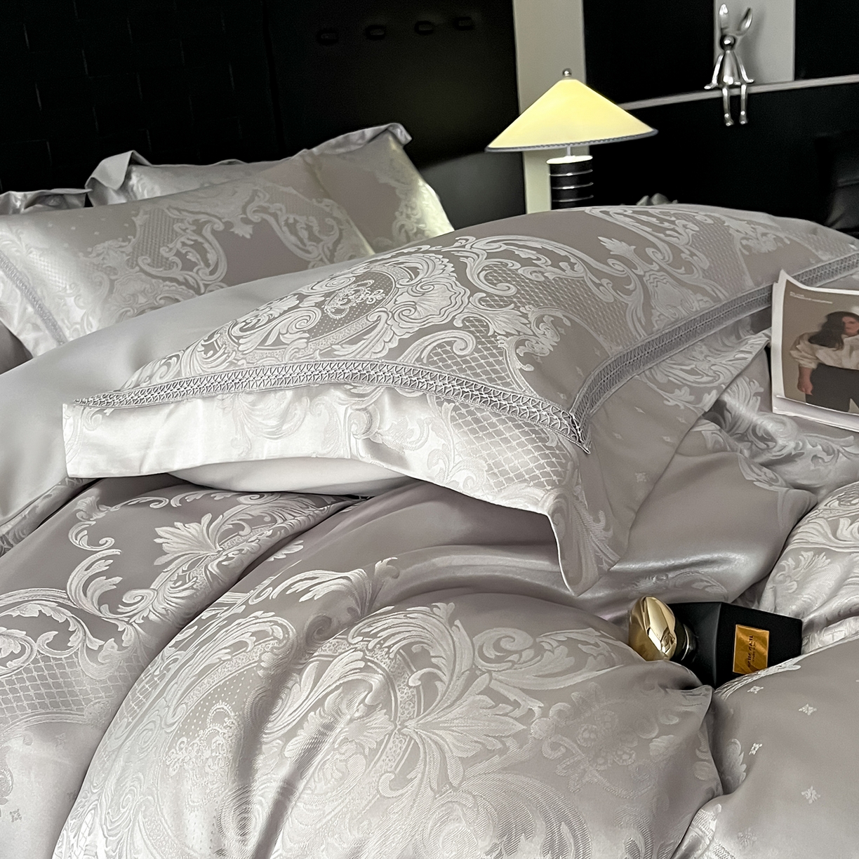 91家纺网 家纺一手货源 找家纺 置顶家纺 2025新款维纳斯系列亲肤提花四件套-实拍 维纳斯-山灰